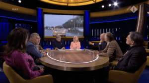 Authors Tommy Wieringa and Jaap Scholten discussing their delivery of military equipment to Eastern Ukraine on the talk show 'Op1'.