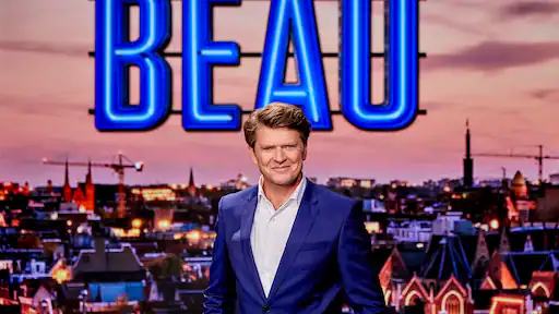 TV host Beau van Erven Dorens during his talk show 'Beau', featuring a segment on Protect Ukraine.